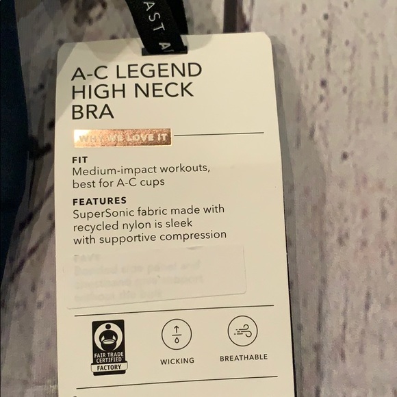 Athleta green Legend High Neck Bra - Picture 4 of 5